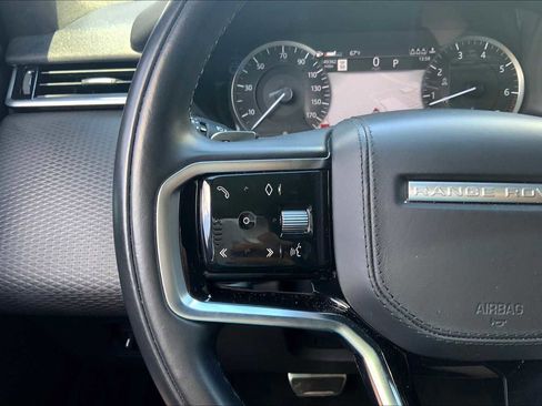 Used 2023 Land Rover Range Rover Velar R-Dynamic S image 22