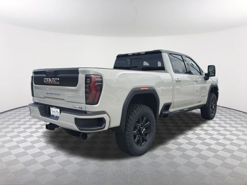 New 2026 GMC Sierra 2500 AT4 w/ AT4 Premium Plus Package AWD/4WD image 6