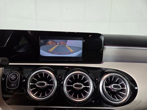 Used 2019 Mercedes-Benz A 220 image 16