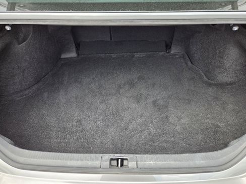 Used 2025 Toyota Camry SE FWD image 30