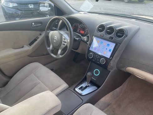 Used 2010 Nissan Altima 2.5 S FWD image 25