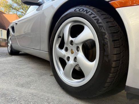 Used 2001 Porsche Boxster image 18