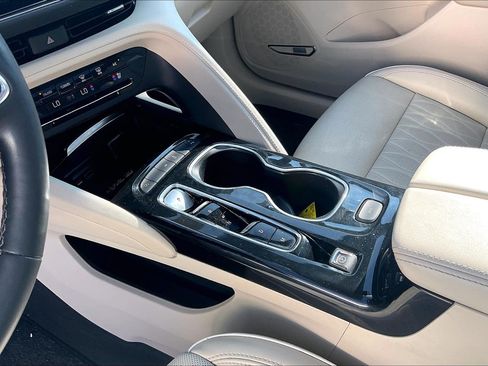 Used 2022 Buick Envision Avenir w/ Premium Seat Package FWD image 15
