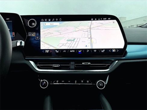 New 2026 Chevrolet Equinox EV LT image 11