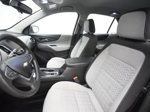 Used 2022 Chevrolet Equinox LS AWD/4WD image 19