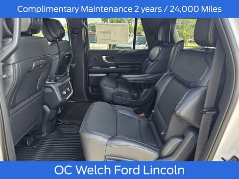 New 2027 Ford Expedition Max Platinum w/ Stealth Appearance Package RWD image 9
