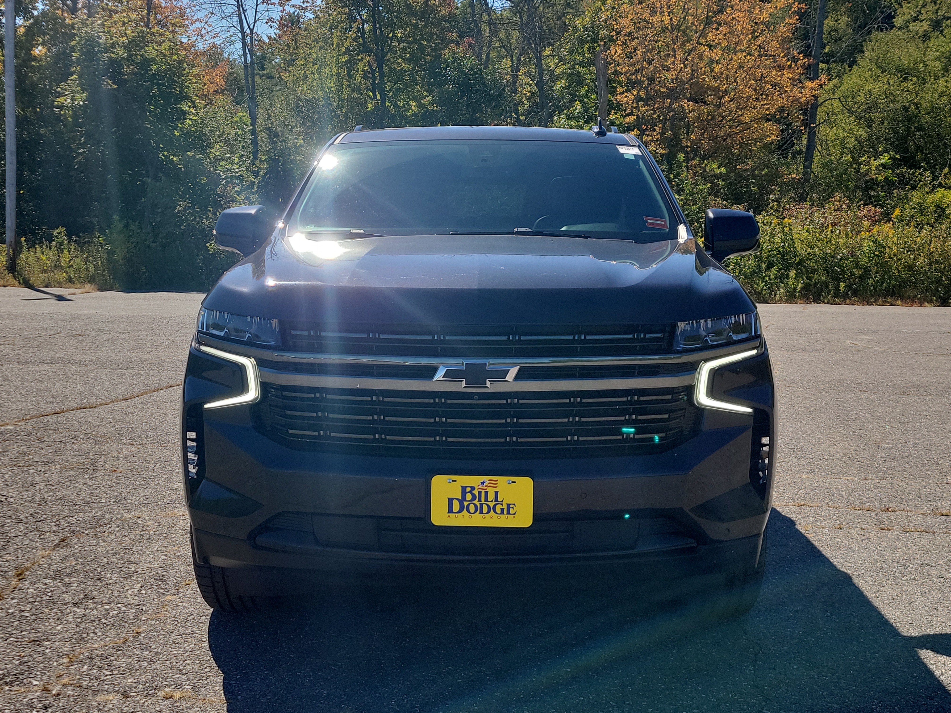 Used 2022 Chevrolet Tahoe RST w/ Luxury Package AWD/4WD image 2