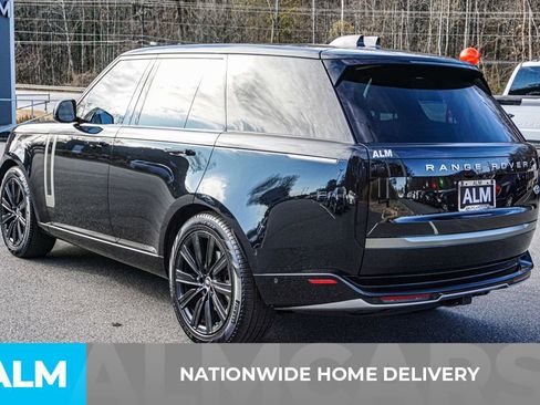 Used 2023 Land Rover Range Rover SE image 5