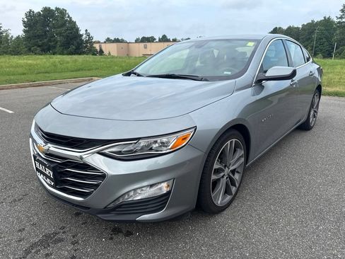 Used 2024 Chevrolet Malibu LT FWD image 3