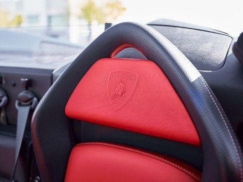 Used 2006 Lamborghini Murcielago Base image 51