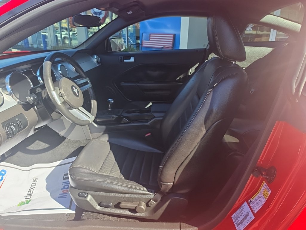 Used 2006 Ford Mustang GT RWD image 10