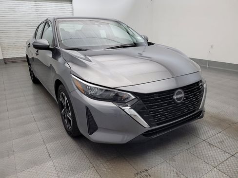 Used 2025 Nissan Sentra SV FWD image 13