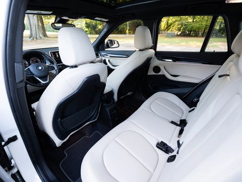 Used 2021 BMW X1 xDrive28i w/ Convenience Package image 29