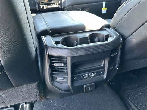 Used 2024 RAM 2500 Limited image 17