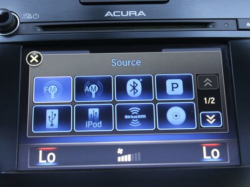 Used 2018 Acura ILX FWD image 25