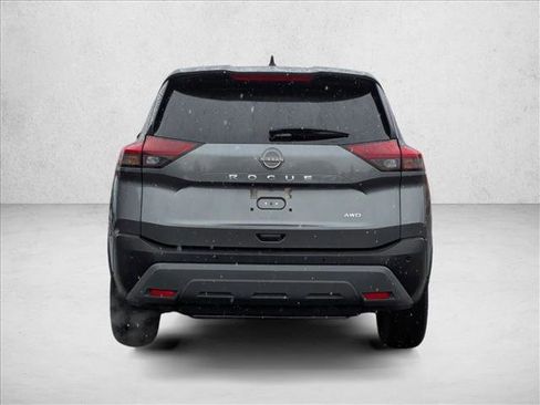 Used 2023 Nissan Rogue S image 7