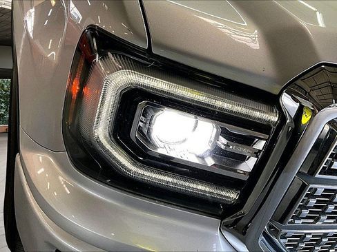 Used 2017 GMC Sierra 1500 Denali RWD image 24
