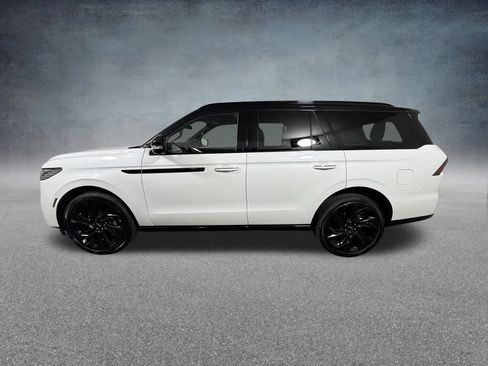 New 2026 Lincoln Navigator Black Label AWD/4WD image 3