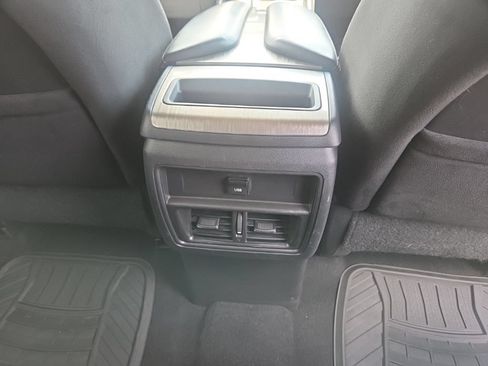 Used 2017 Nissan Murano SV w/ Premium Package AWD/4WD image 26