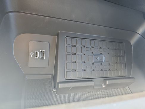 New 2025 Ford F150 XLT w/ Equipment Group 302A MID image 35