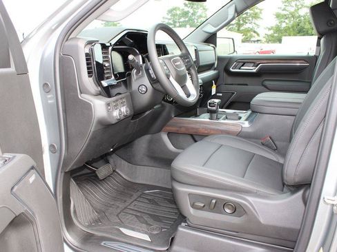 New 2026 GMC Sierra 1500 SLT w/ SLT Premium Plus Package AWD/4WD image 9