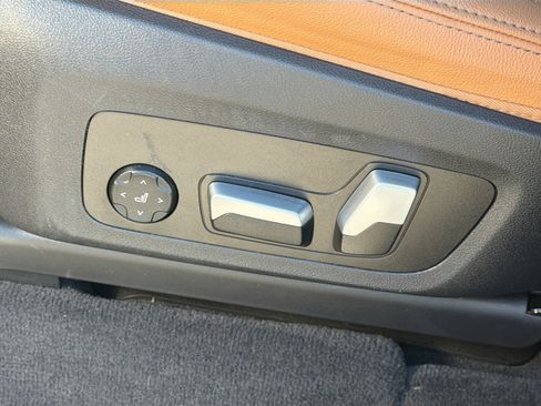 Used 2023 BMW X3 sDrive30i w/ Premium Package w/ZPA image 24