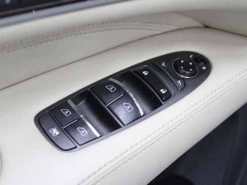 Used 2017 INFINITI QX60 Luxe w/ Deluxe Technology Package AWD/4WD image 10