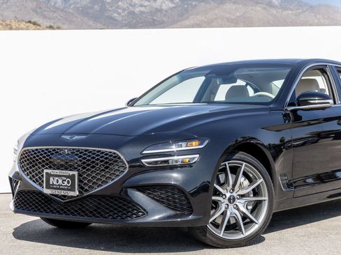 Used 2026 Genesis G70 2.5T Prestige RWD image 2