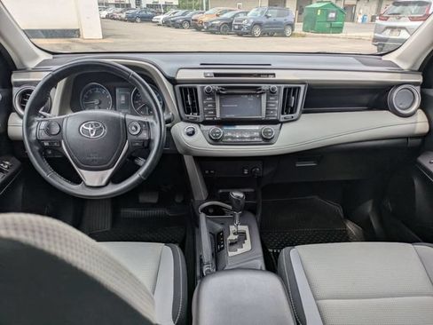 Used 2018 Toyota RAV4 XLE w/ Plus Extra Value Package AWD/4WD image 19