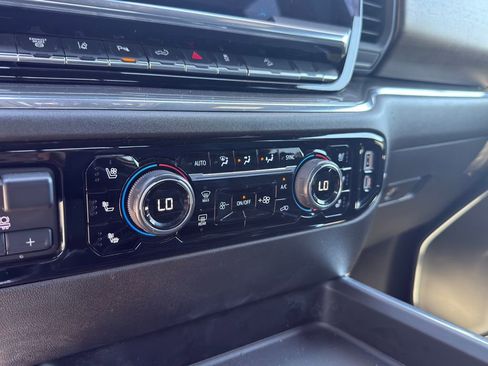 Used 2024 Chevrolet Silverado 3500 High Country w/ Technology Package image 20