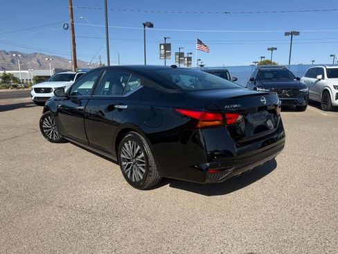 Used 2025 Nissan Altima 2.5 SV FWD image 5
