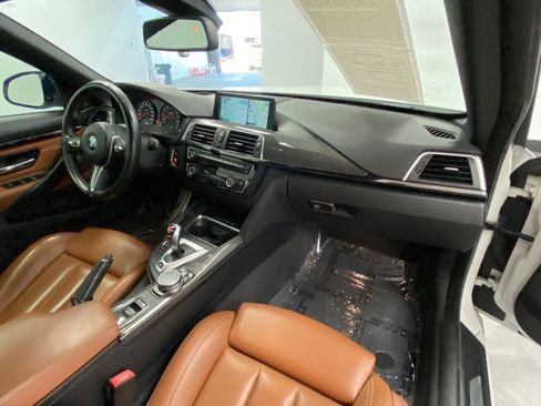 Used 2016 BMW M4 Convertible RWD image 34