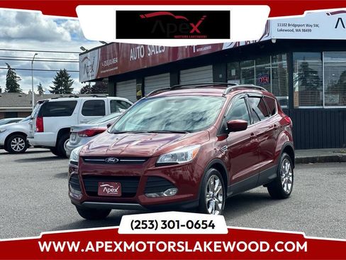 Used 2014 Ford Escape SE w/ Equipment Group 201A AWD/4WD image 1