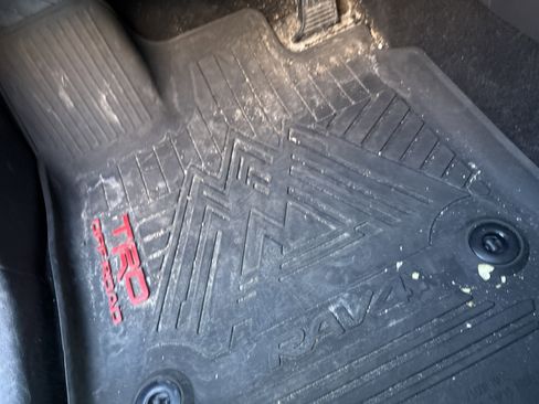 Used 2020 Toyota RAV4 TRD Off-Road image 17