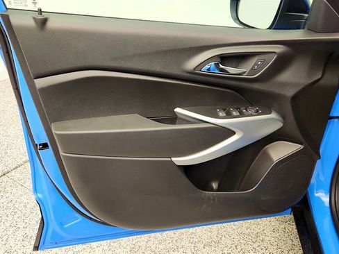 Used 2024 Chevrolet Trax RS image 10