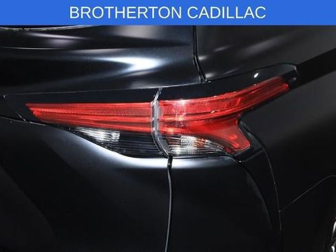 Used 2024 Toyota Sienna XSE w/ XSE Plus Package image 13