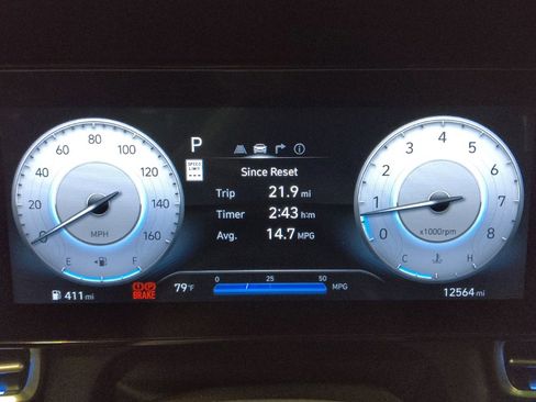 Used 2024 Hyundai Elantra SEL FWD image 23