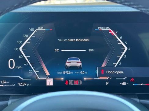 Used 2024 BMW 330i xDrive Sedan w/ M Sport Package image 25