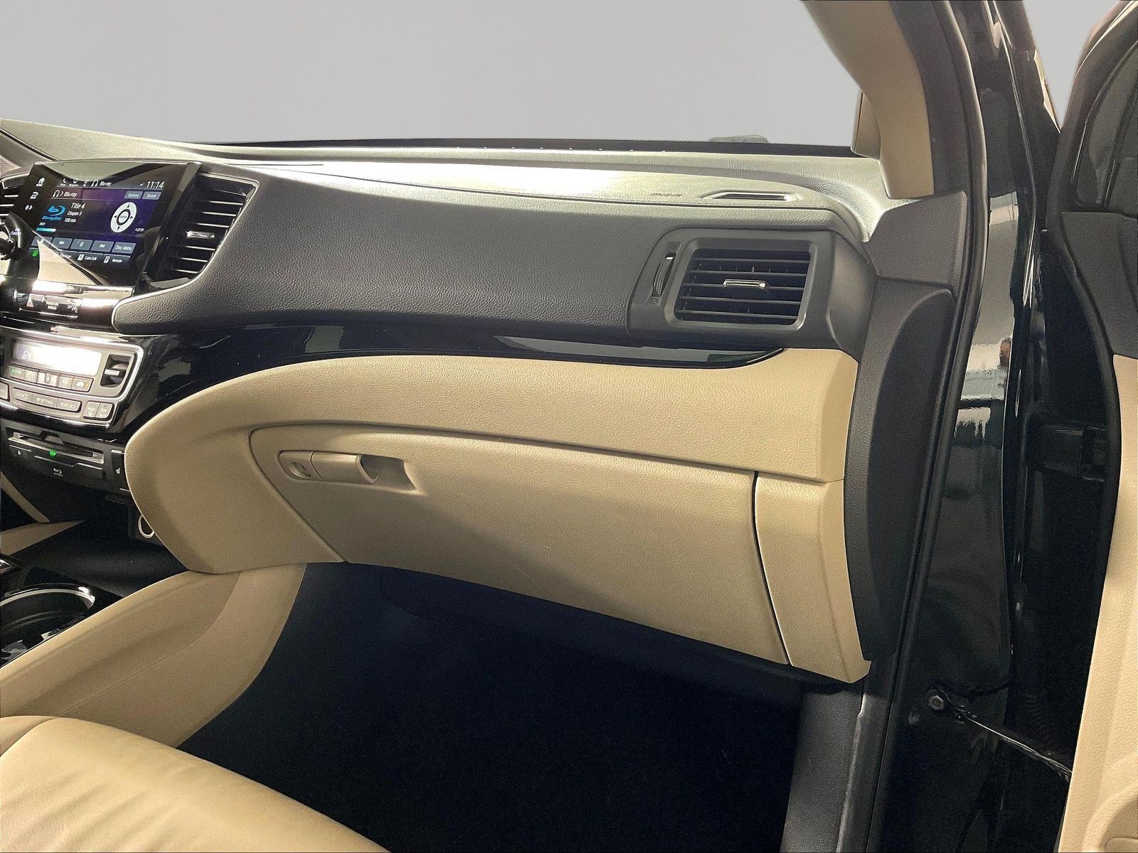 Used 2020 Honda Pilot Touring image 27