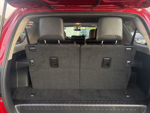 Used 2016 Toyota 4Runner Limited image 11