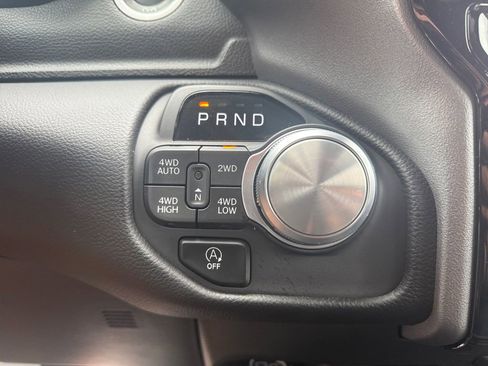 Used 2025 RAM 1500 Laramie AWD/4WD image 28