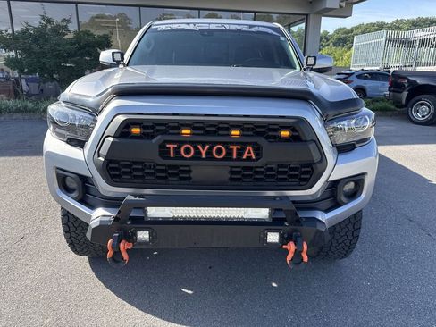 Used 2021 Toyota Tacoma SR AWD/4WD image 2