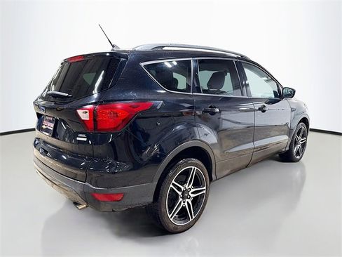 Used 2019 Ford Escape SEL image 7