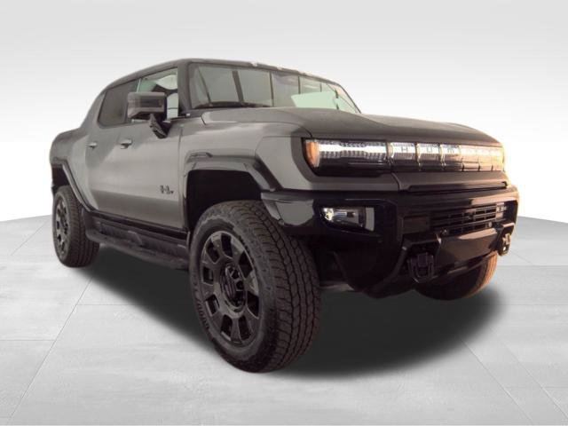 Used 2026 GMC Hummer EV 4x4 Crew Cab w/ Carbon Fiber Edition Package image 2