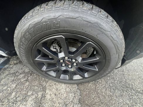 Used 2021 GMC Canyon Denali image 29