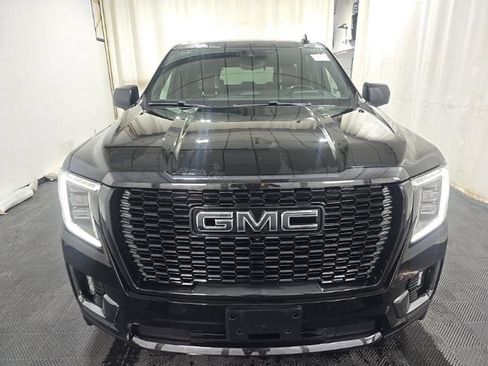 Used 2023 GMC Yukon Denali Ultimate AWD/4WD image 2