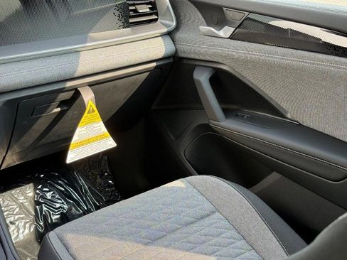 New 2025 Volkswagen Tiguan S image 10