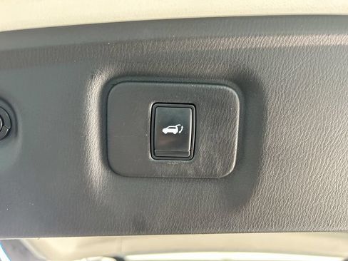 Used 2020 INFINITI QX60 Luxe w/ Essential Package FWD image 45