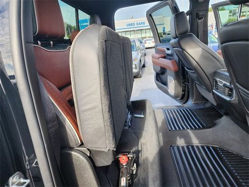 Used 2024 GMC Sierra 2500 Denali Ultimate image 27