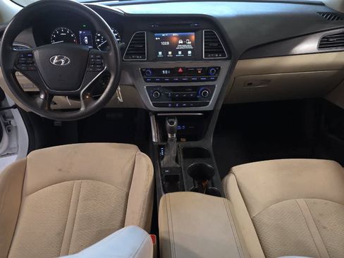 Used 2017 Hyundai Sonata Sport image 4
